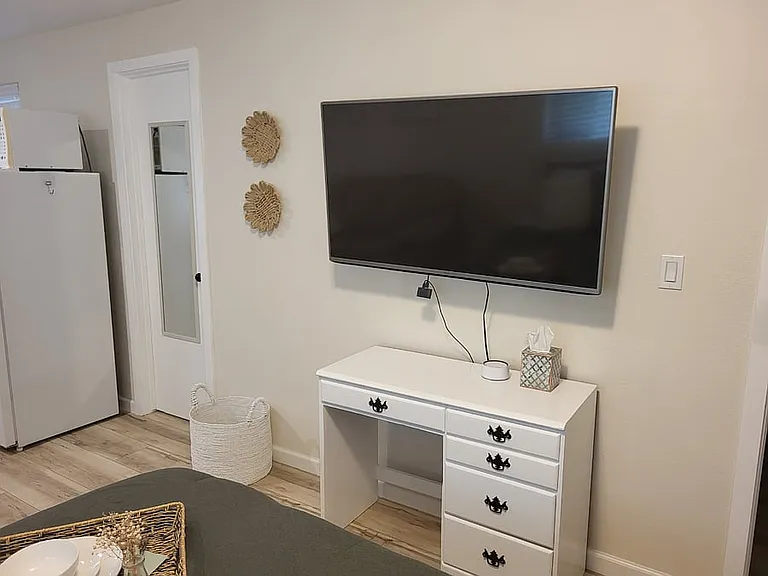 Willow Creek Ln — Photo 12