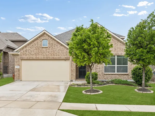 15720 Barton Ridge Dr, Fort Worth, TX 76177