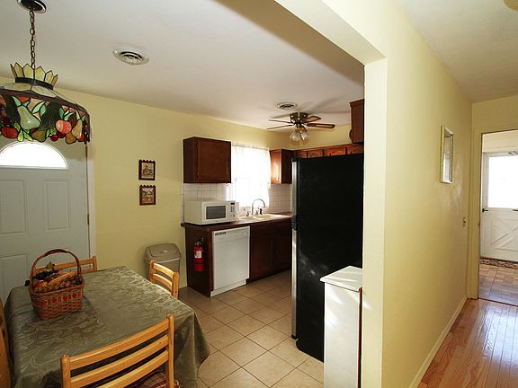 4th image of 29 Hancock Drive #B