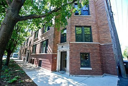 1st image of 1944 W Newport Ave #3