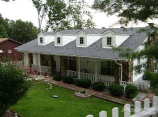 2 Otter Dr, Cherokee Village, AR 72529