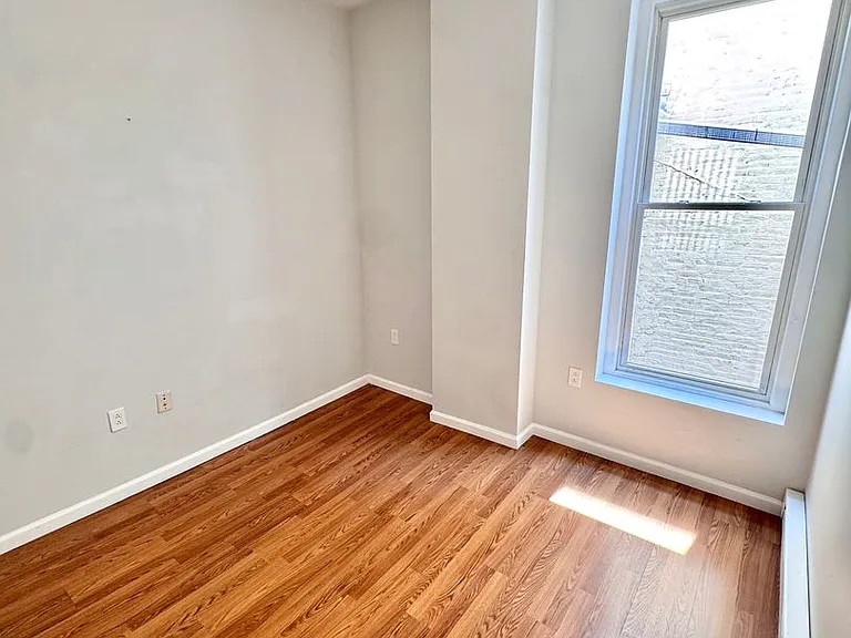 130 N 2nd St — Photo 5