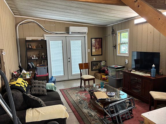 4th image of 1165 Lake Dr #D-18