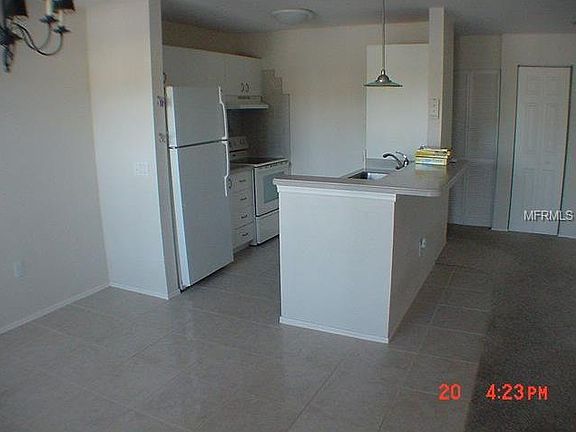 2nd image of 850 S Tamiami Trl APT 827