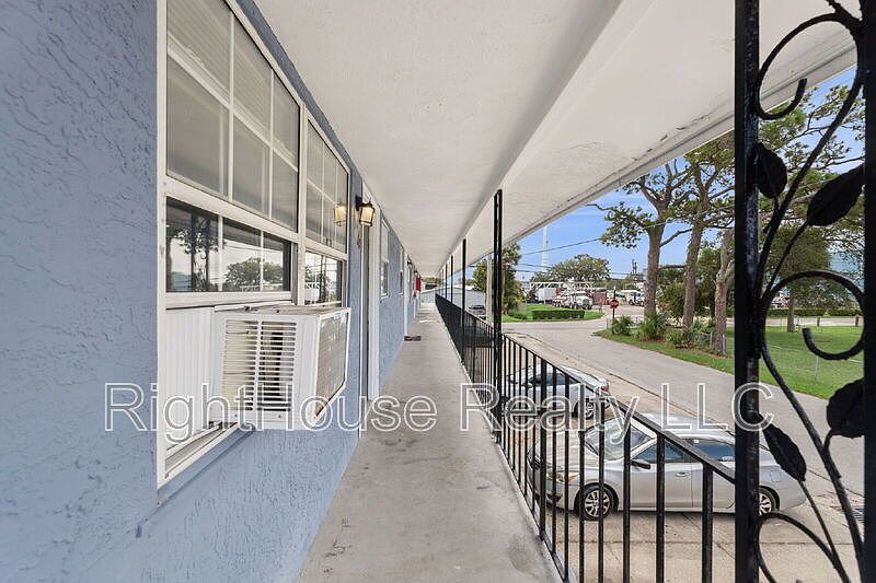 1st image of 601 State Ave APT 4