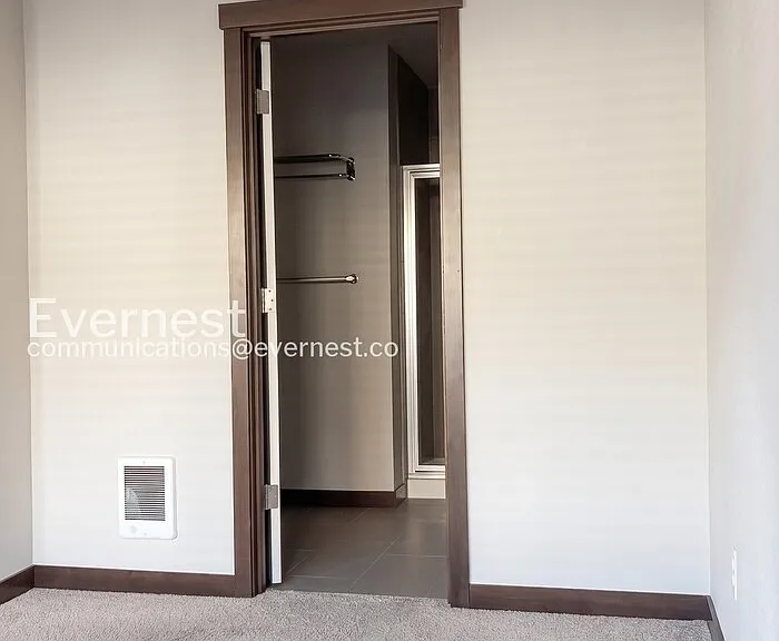 129 SW 185th Ln — Photo 7