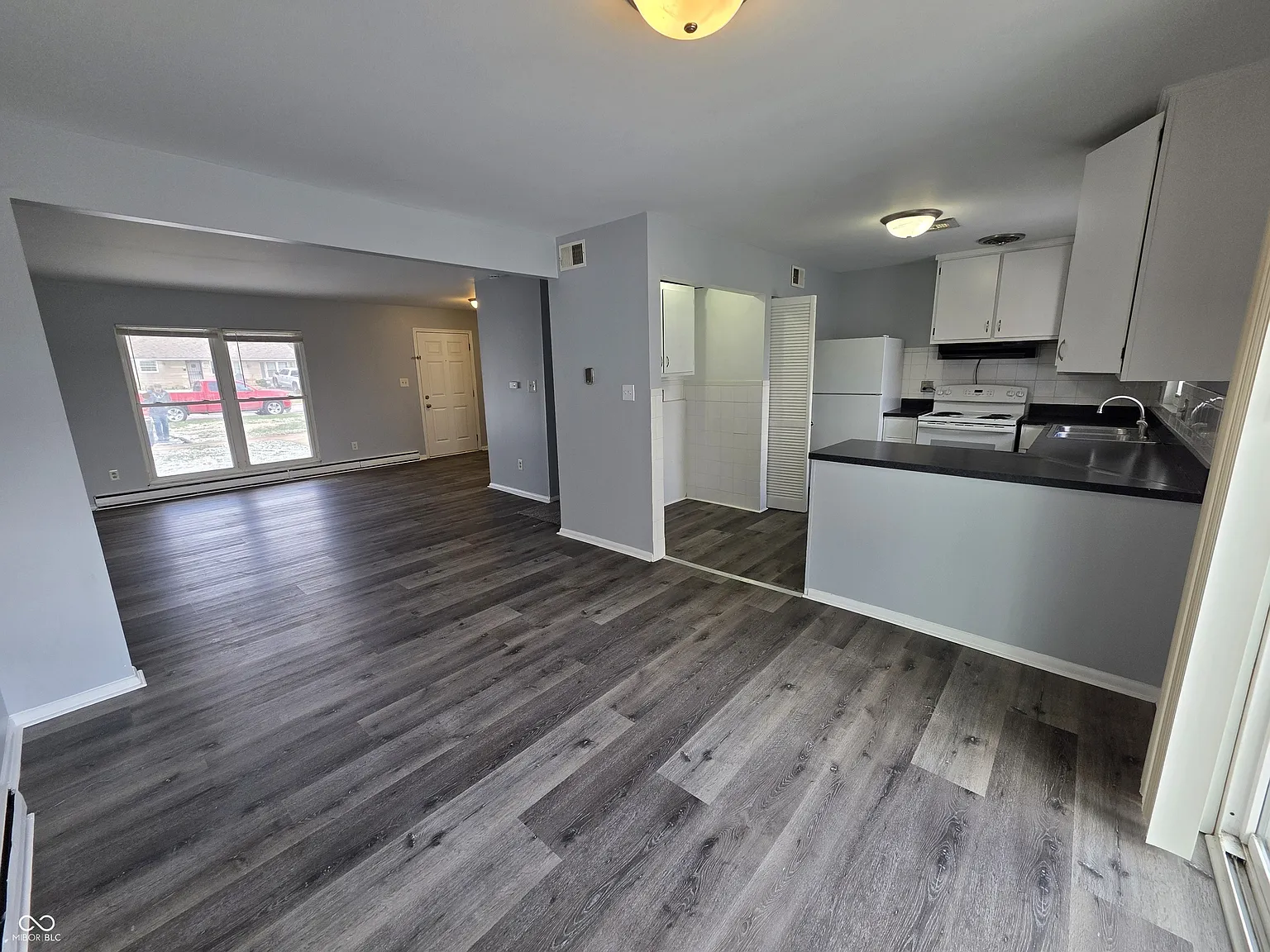 4 bed, 1.5 bath, 1188 sqft, $1,195 — Photo 4