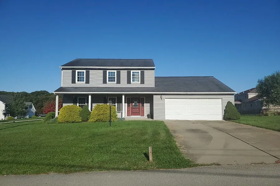 1102 Gosser St photo 1
