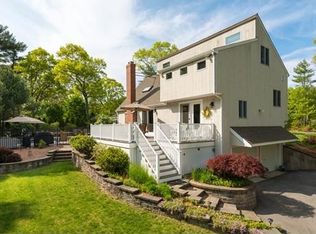39 Mountain Ave, Pembroke, MA 02359