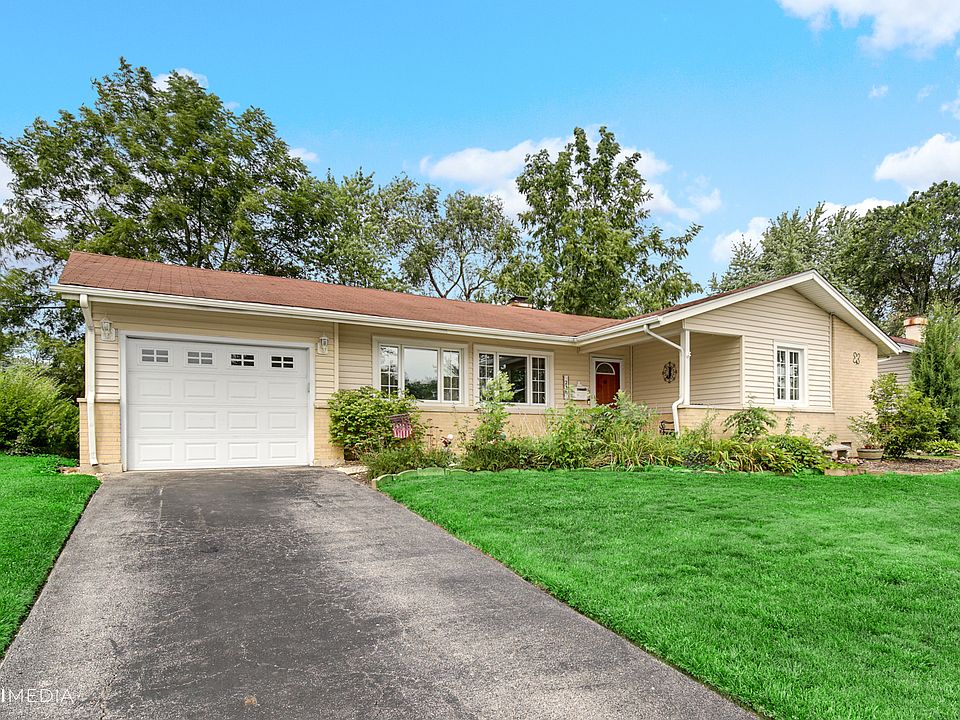 236 Holly Ln, Elk Grove Village, IL 60007 Zillow
