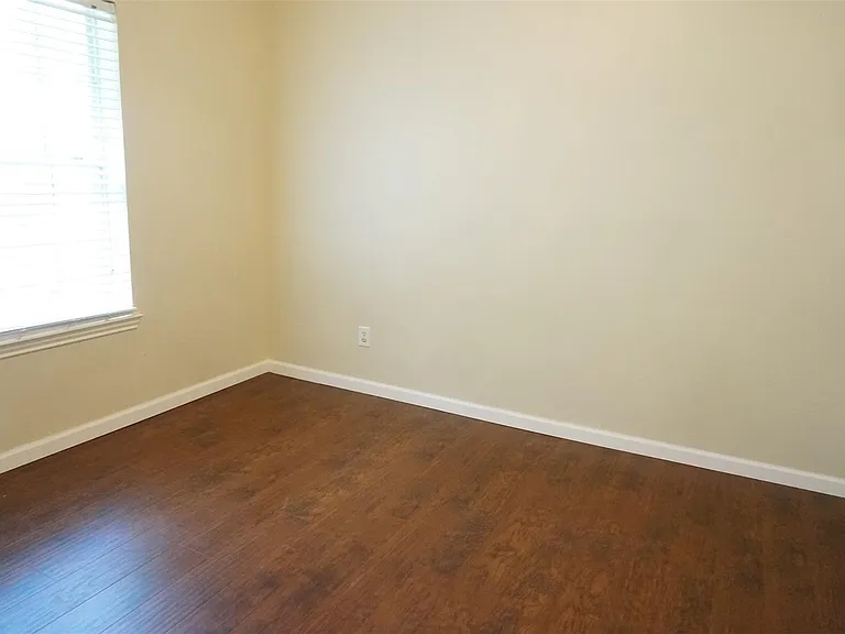 2114 Madewood Dr — Photo 18
