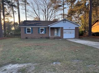 912 Winterberry Dr, Fayetteville, NC 28314