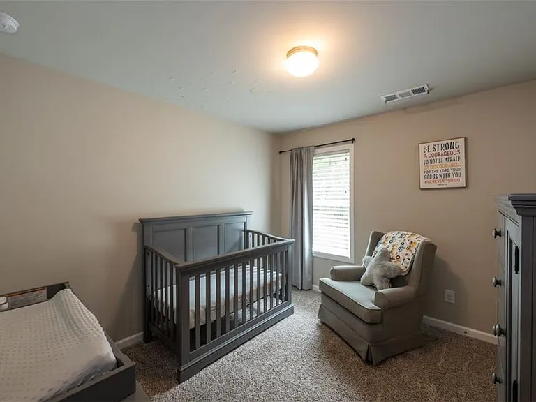 819 Ash St — Photo 20