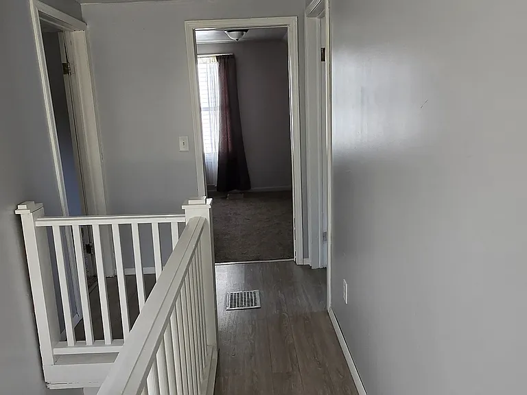 118 Stanley St — Photo 17