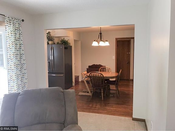 5th image of 182 Gresham Ave N