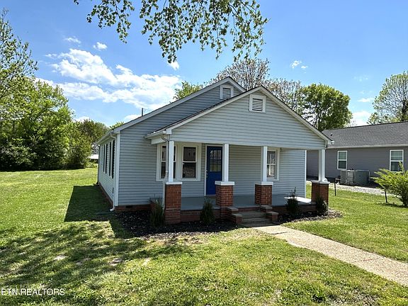2nd image of 1518 Irwin Ave