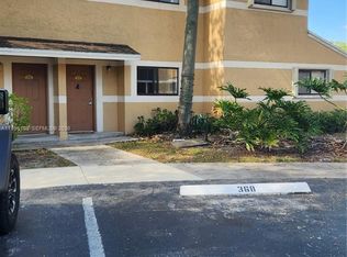 Palms Of Pembroke Condo, Hollywood, FL 33025