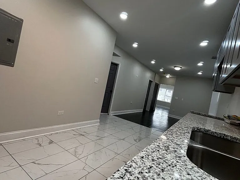 7730 S Cornell Ave #2 — Photo 34