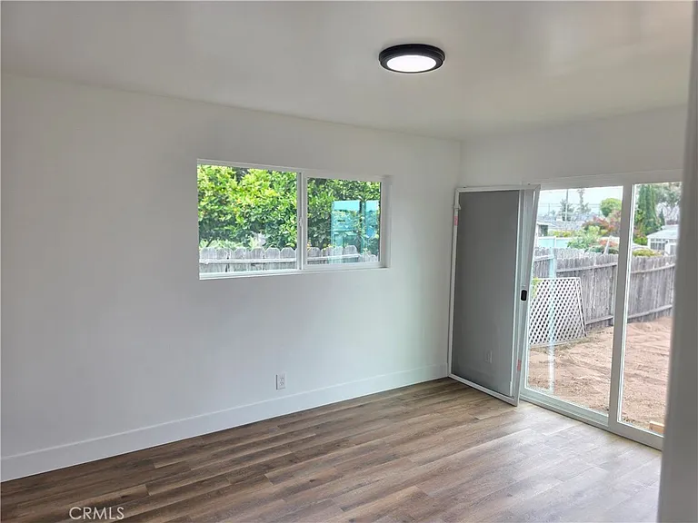 558 Atlantic City Ave #B — Photo 11