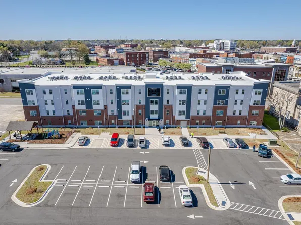 Five Points Crossing, 213 Rose St #401, Rocky Mount, NC 27801