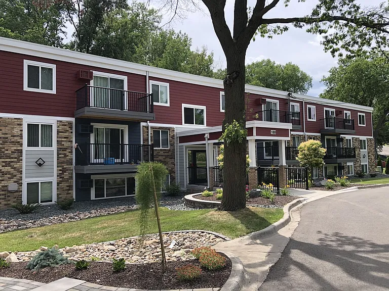 Whispering Pond Apartments — Photo 44