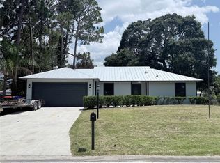 745 17th Ln SW, Vero Beach, FL 32962