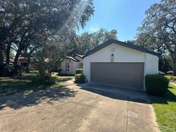 317 Evergreen Ave, Niceville, FL 32578