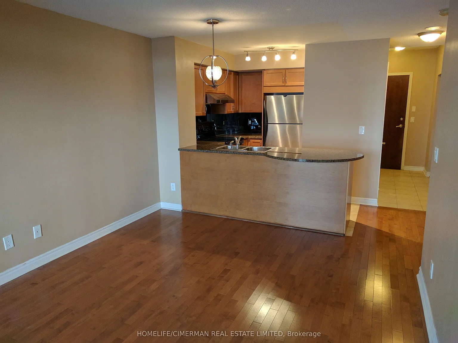 2 bed, $2,400 — Photo 2