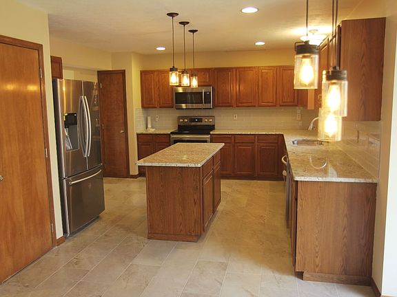 4th image of 8617 Smokey Hollow Dr