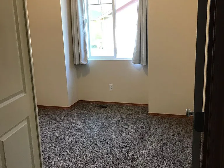 715 Kodiak Ln — Photo 11