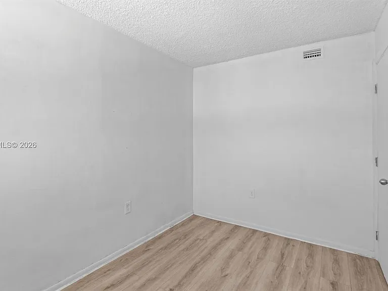 1145 Normandy Dr #505 — Photo 20