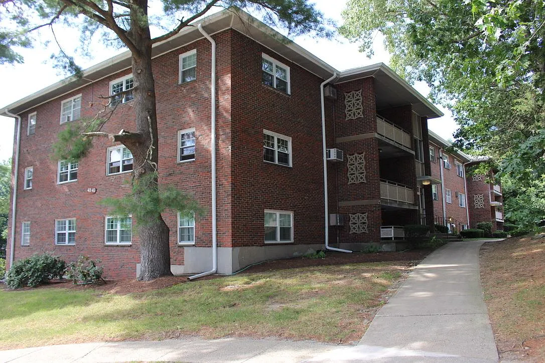 1 bed, 720 sqft, $2,300 — Photo 1