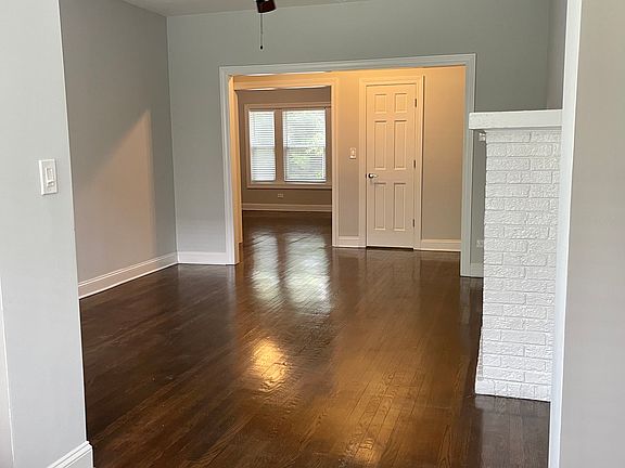 4th image of 1409 W Greenleaf Ave APT 1N