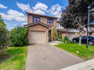 5 Gloucester Pl, Brampton, ON L6S2E5