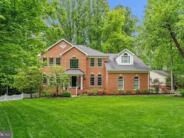 5200 Gunpowder Rd, Fairfax, VA 22030