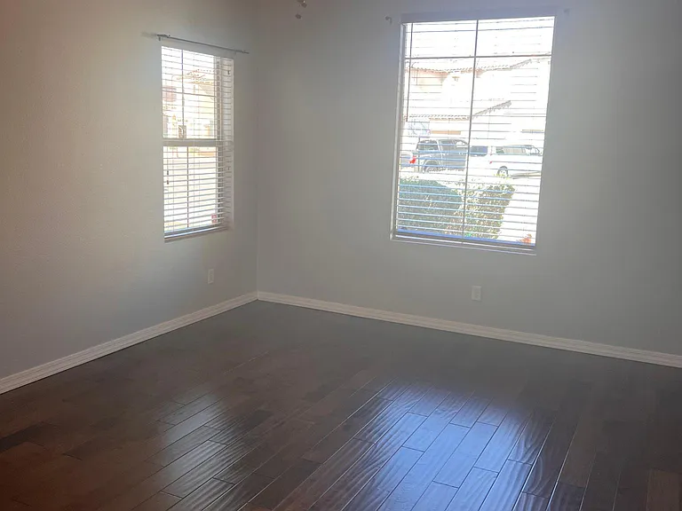 168 E Calle Del Rondador — Photo 6