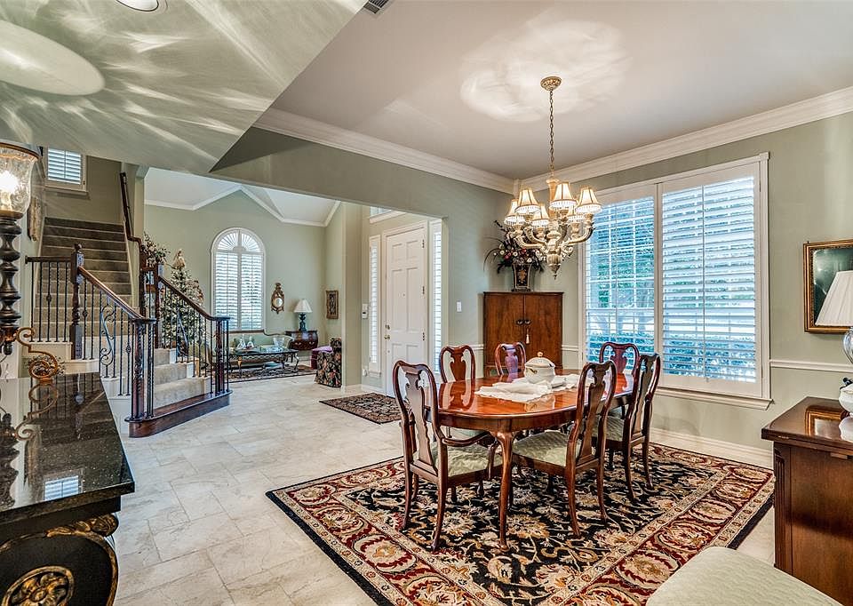 1st image of 4413 Oak Knoll Dr