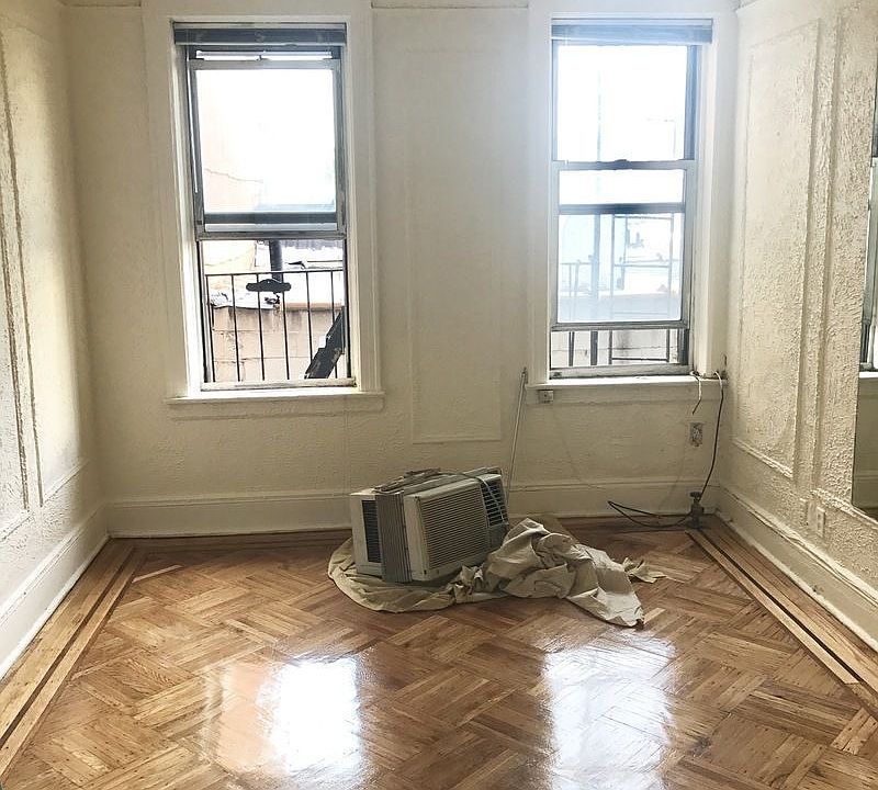 1st image of 3410 36th Ave APT 2R