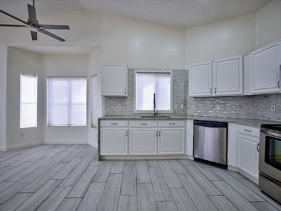 3rd image of 8658 E Louhelen Way