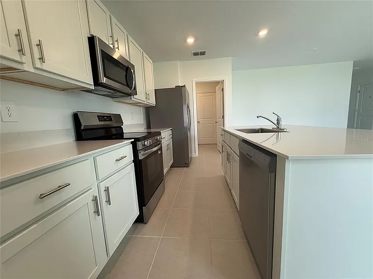 2528 Absolute Ave — Photo 6