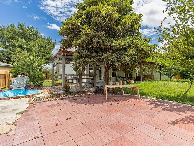 5702 Sunrise Laurel — Photo 36