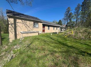 7415 Linden Rd, Fenton, MI 48430