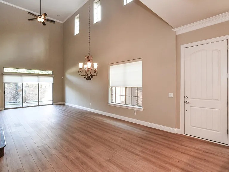 3128 Bloomfield Ct — Photo 10