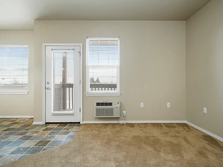 Springbrook Ridge Apartments — Photo 13