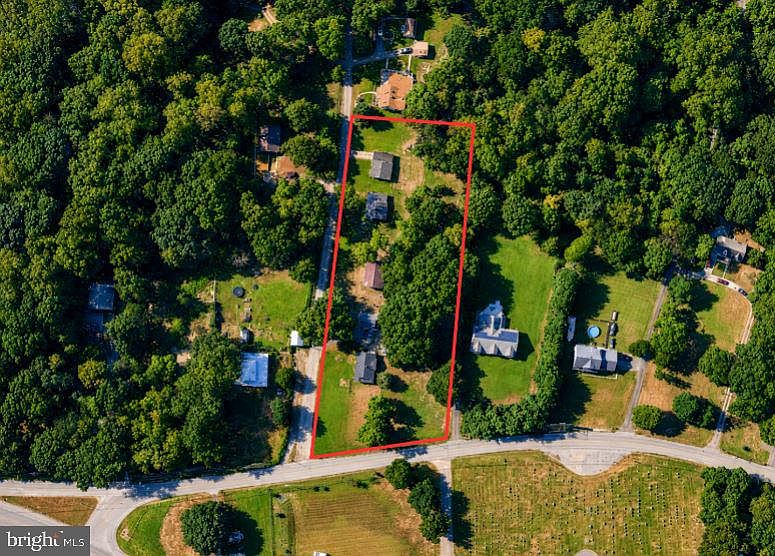 1st image of 4137 Barrett Pl