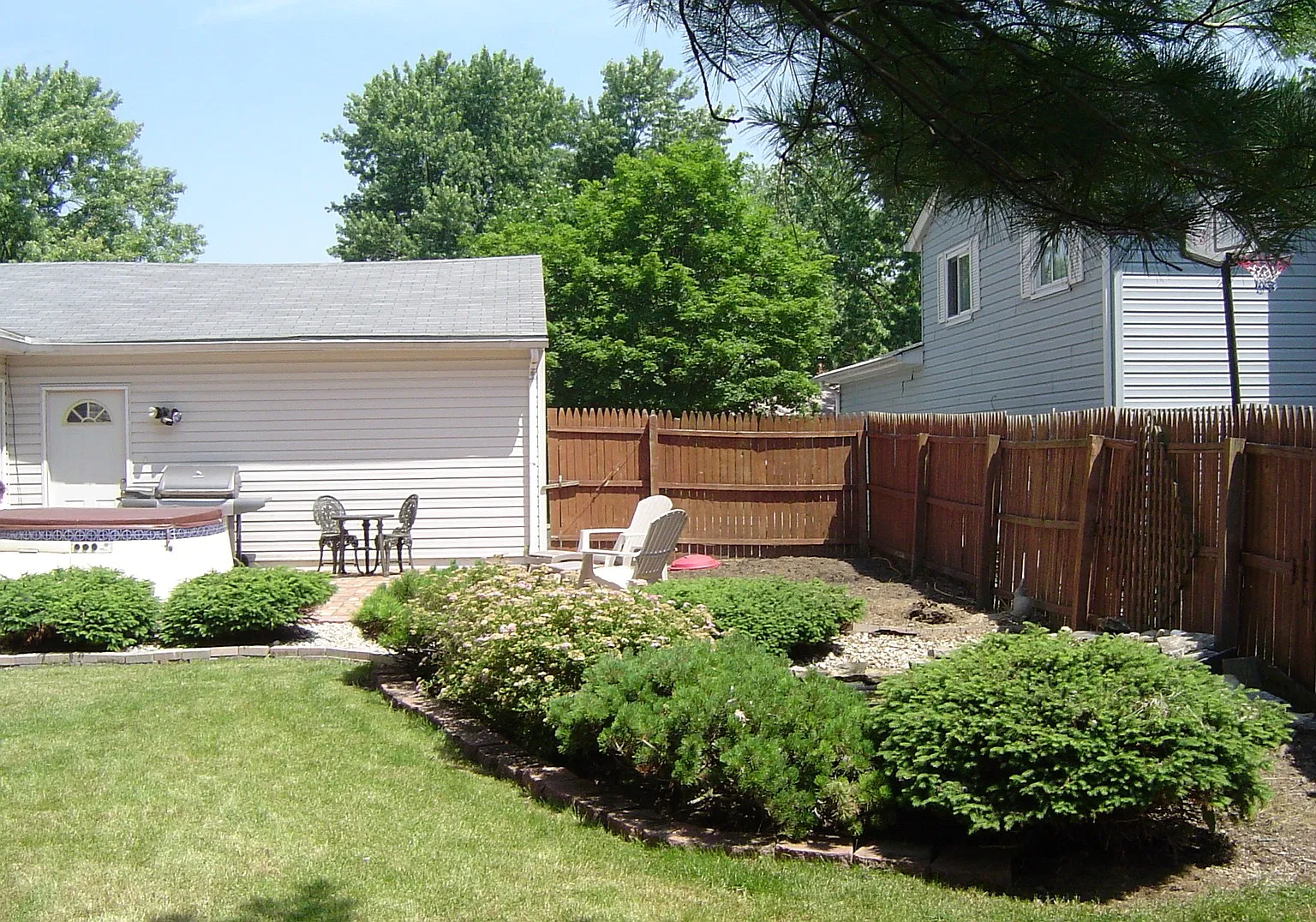 4 bed, 2000 sqft, $2,695 — Photo 2