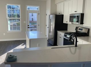 1002 Alum Spring Rd, Fredericksburg, VA 22401