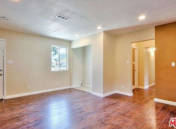 3rd image of 1371 W 16th St