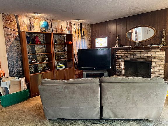 3rd image of 70 McKeon Court