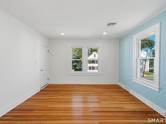 3rd image of 60-62 Cypress Street